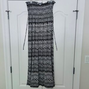 Aztec Black and White Strapless Dress, Size M, NWT